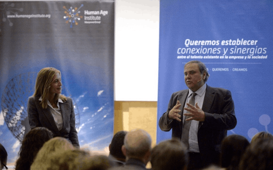 Participación de Javier Vela