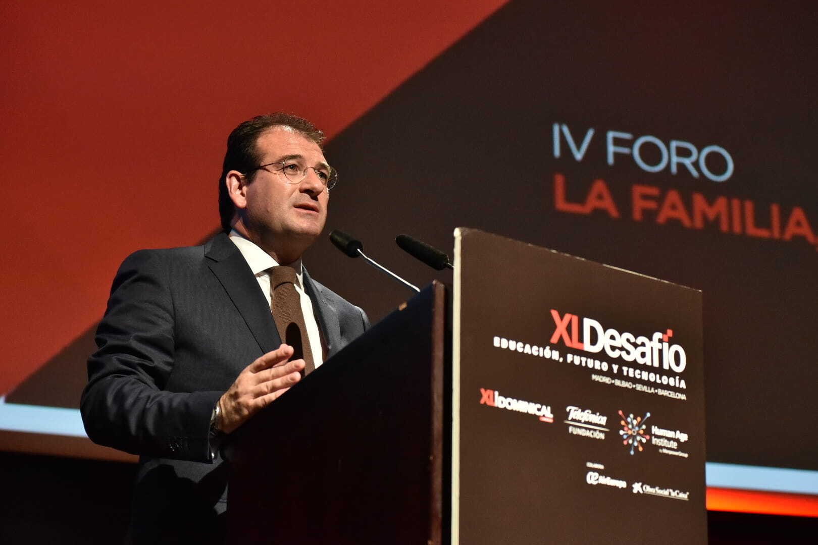 Raúl Grijalba presentando el IV Foro XLDesafío