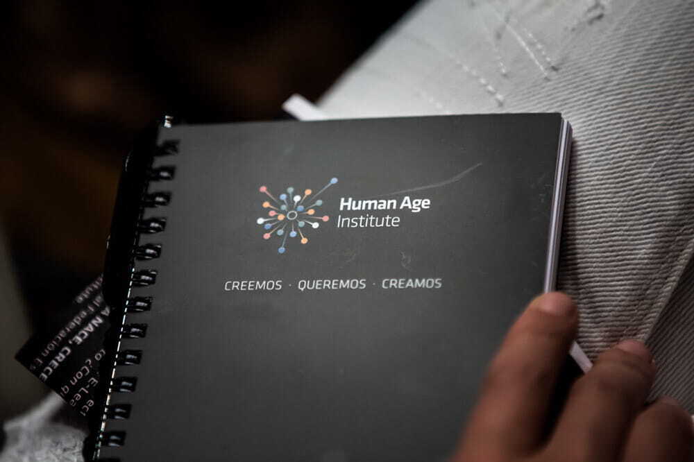 Libreta de Human Age Institute