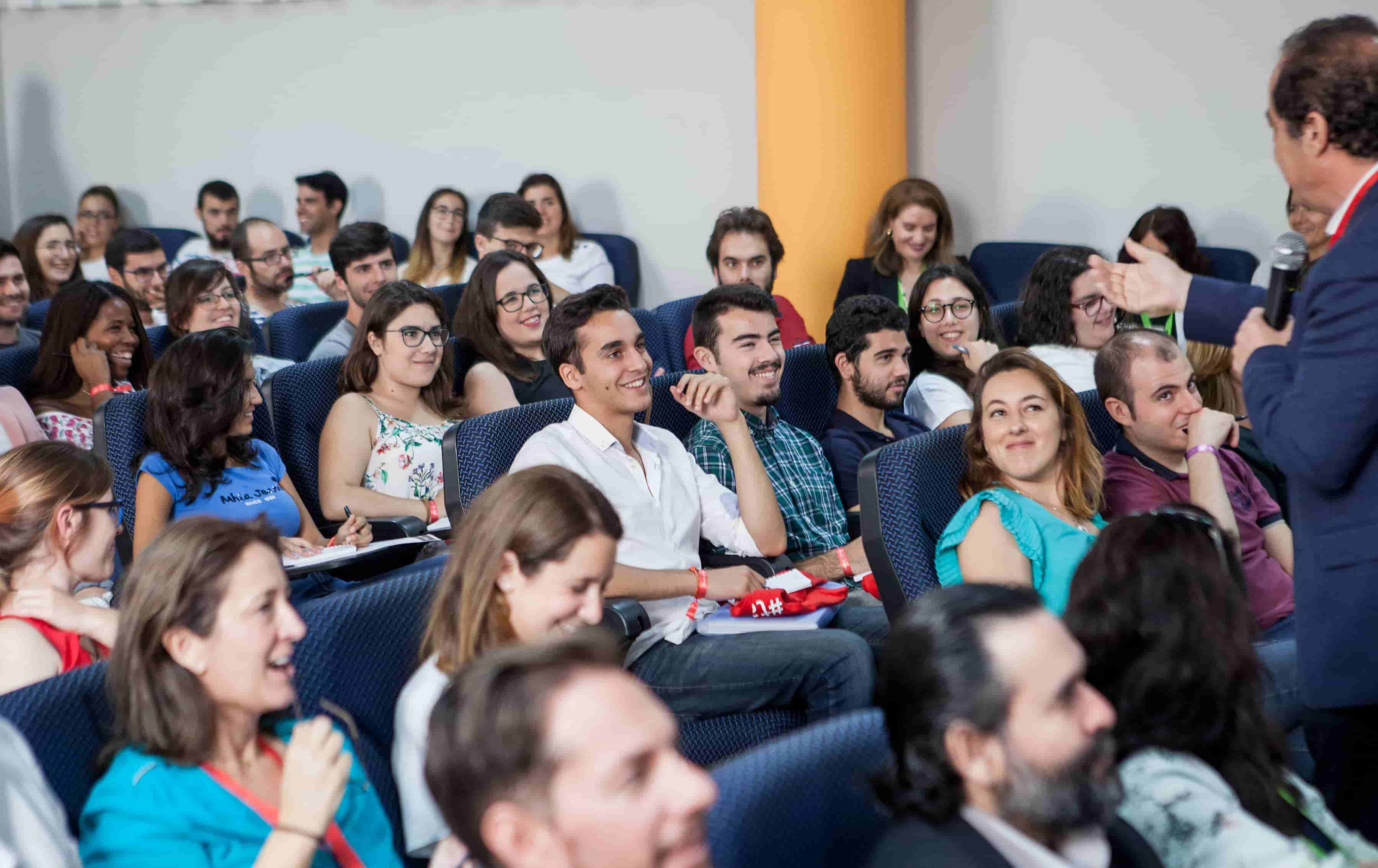 Juan Carlos Cubeiro charla con los alumnos de la Universidad de Cádiz