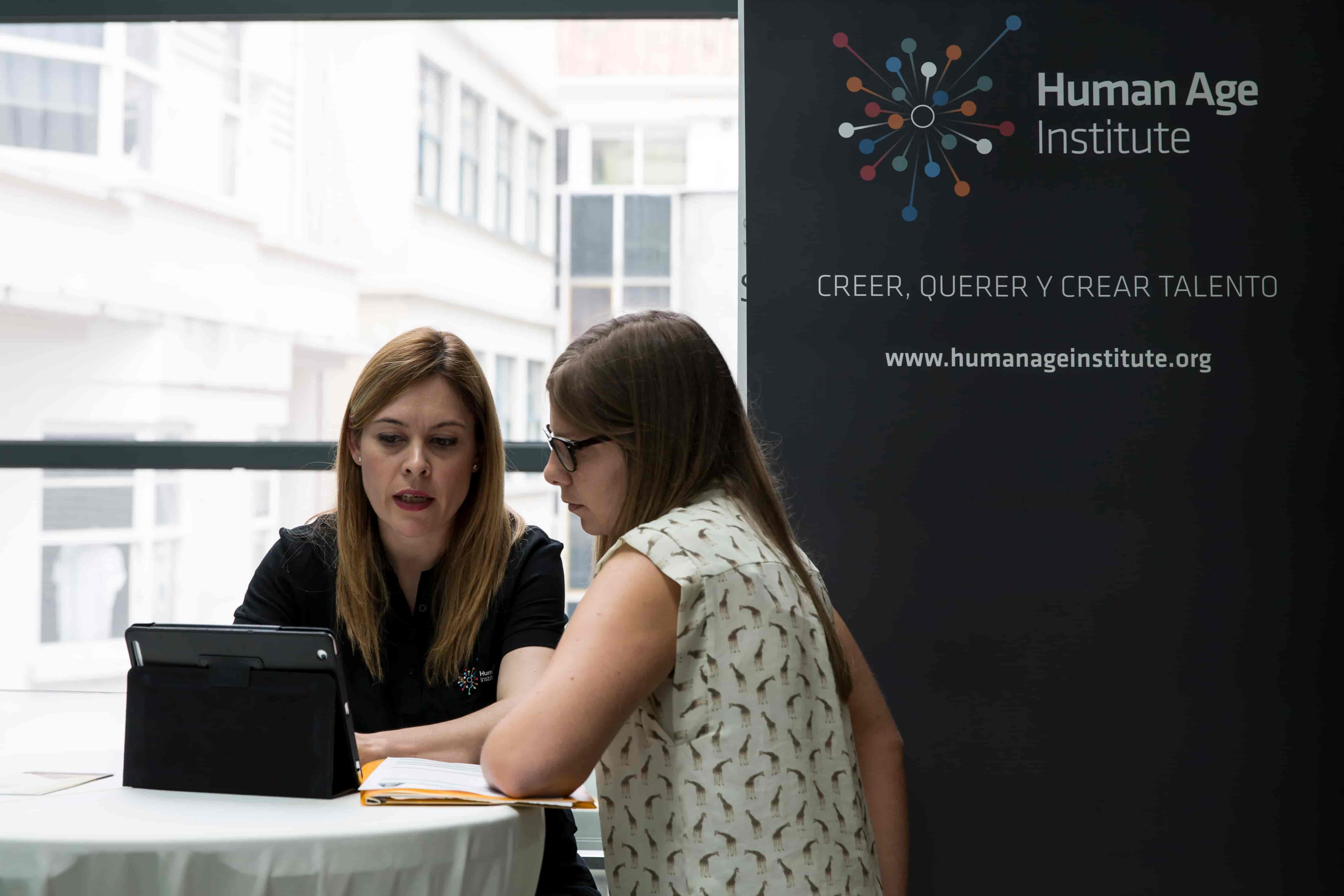 Trabajadoras de Human Age Institute 